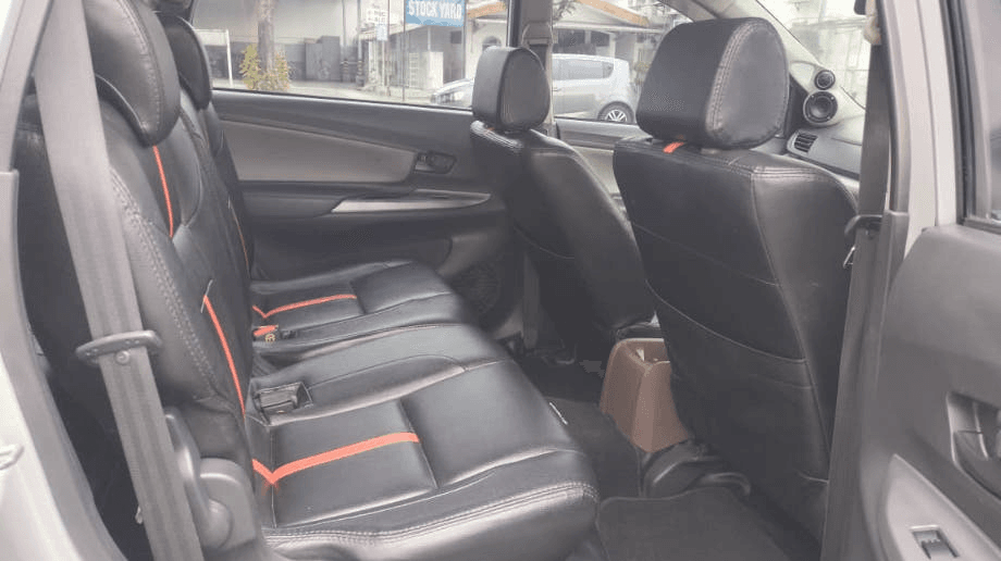 DAIHATSU XENIA 1.3 R BENSIN-MT(XENIA) MT 2017