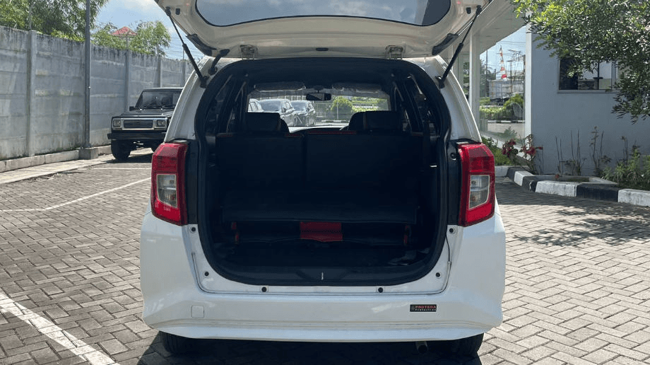 DAIHATSU SIGRA 1.0 D BENSIN-MT (SIGRA) MT 2023