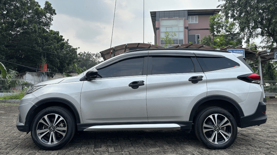 DAIHATSU TERIOS 1.5 R DELUXE BENSIN-AT(TERIOS) AT 2018