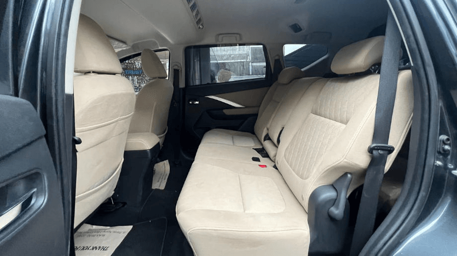 MITSUBISHI XPANDER 1.5 ULTIMATE BENSIN-AT(XPANDER) AT 2022
