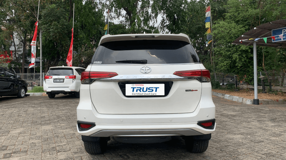 TOYOTA FORTUNER VRZ TRD (FORTUNER) AT 2018