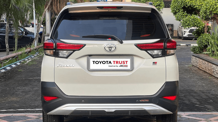 TOYOTA RUSH 1.5 GR SPORT BENSIN-AT(RUSH) AT 2022