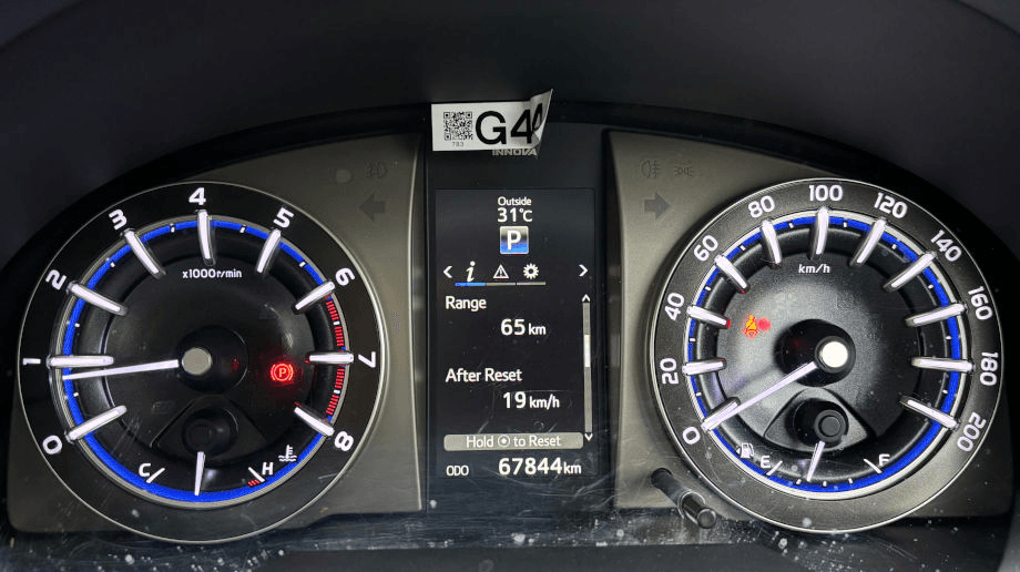 TOYOTA INNOVA V (INNOVA) AT 2021