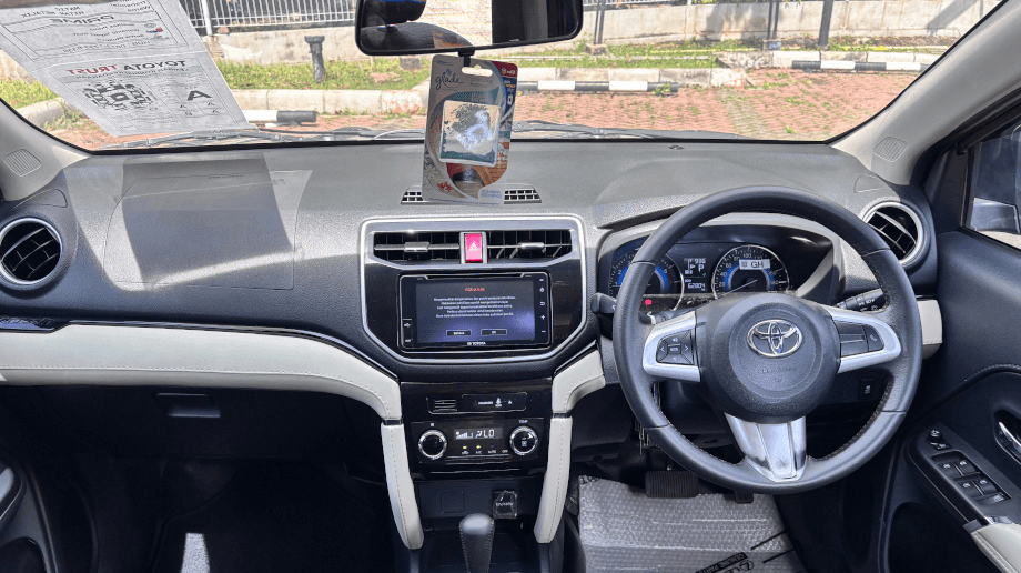 TOYOTA RUSH 1.5 TRD SPORTIVO BENSIN-AT(RUSH) AT 2020