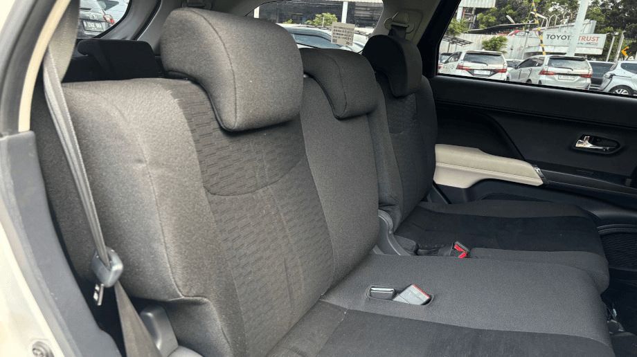 TOYOTA RUSH 1.5 GR SPORT BENSIN-AT(RUSH) AT 2022
