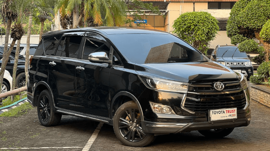 TOYOTA KIJANG INNOVA 2.4 VENTURER SOLAR-AT(KIJANG INNOVA) AT 2017