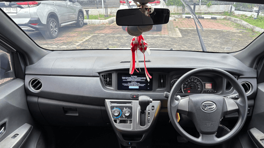 DAIHATSU SIGRA SIGRA 1.2 R A/T AT 2023