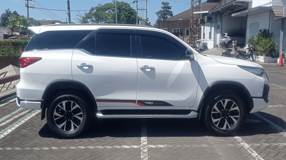 TOYOTA FORTUNER VRZ TRD (FORTUNER) AT 2018