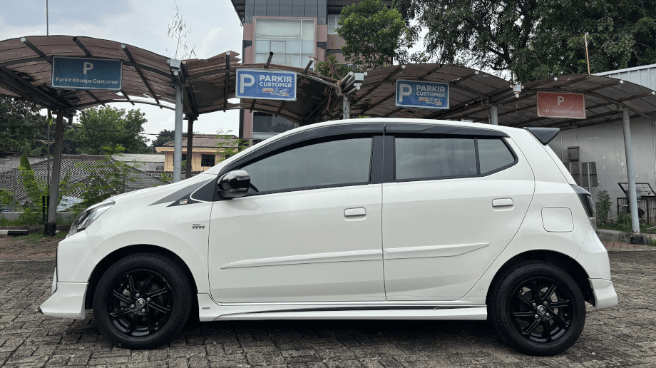 TOYOTA AGYA 1.2 GR SPORT BENSIN-AT(AGYA) AT 2022