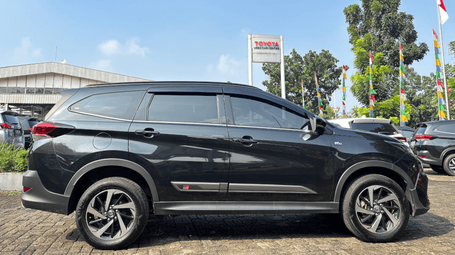TOYOTA RUSH 1.5 S GR SPORT BENSIN-AT(RUSH) AT 2023