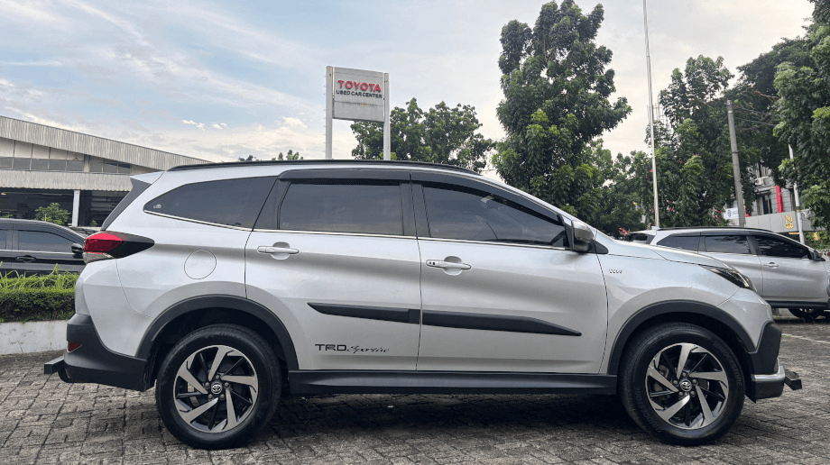 TOYOTA RUSH 1.5 TRD SPORTIVO BENSIN-AT(RUSH) AT 2019