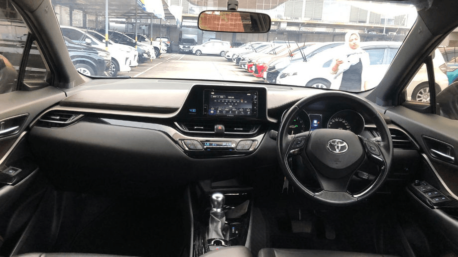 TOYOTA C-HR (C-HR) AT 2018