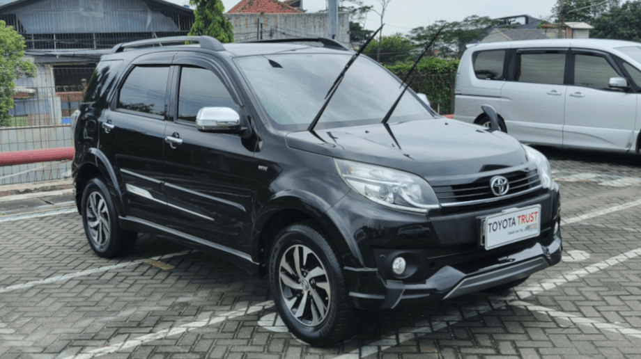 TOYOTA RUSH 1.5 NEW TRD SPORTIVO BENSIN-AT(RUSH) AT 2015