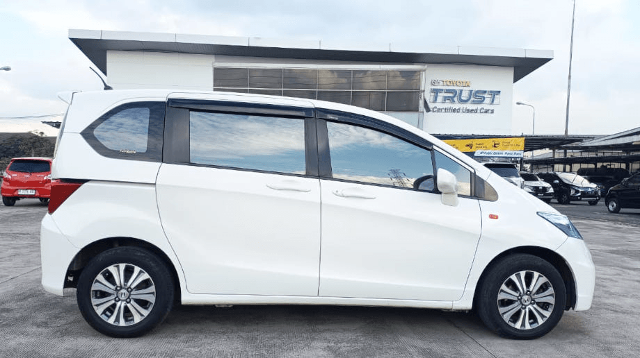 HONDA FREED 1.5 S BENSIN-AT(FREED) AT 2013
