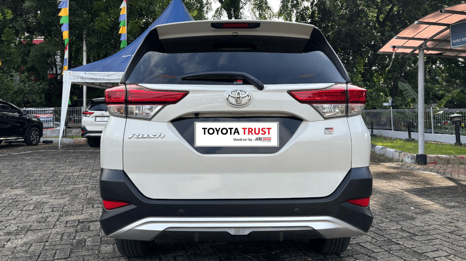 TOYOTA RUSH 1.5 GR SPORT BENSIN-AT(RUSH) AT 2022