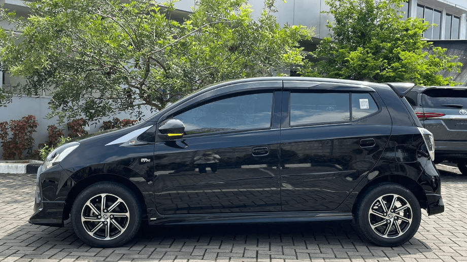 TOYOTA AGYA 1.2 GR SPORT BENSIN-MT(AGYA) MT 2022