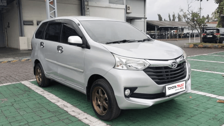 DAIHATSU XENIA 1.3 R BENSIN-MT(XENIA) MT 2017