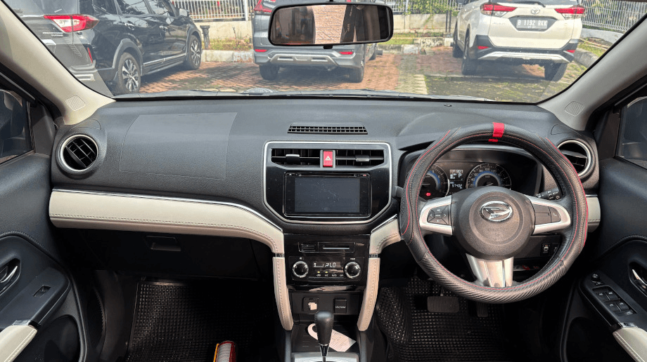 DAIHATSU TERIOS 1.5 R BENSIN-AT(TERIOS) AT 2020