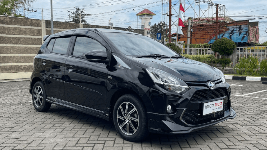 TOYOTA AGYA 1.2 GR SPORT BENSIN-MT(AGYA) MT 2022