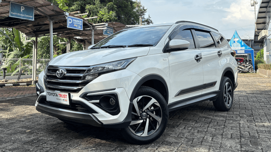 TOYOTA RUSH 1.5 GR SPORT BENSIN-AT(RUSH) AT 2022