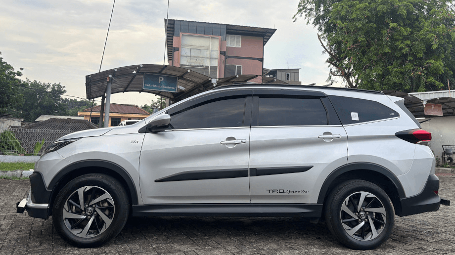 TOYOTA RUSH 1.5 TRD SPORTIVO BENSIN-AT(RUSH) AT 2019