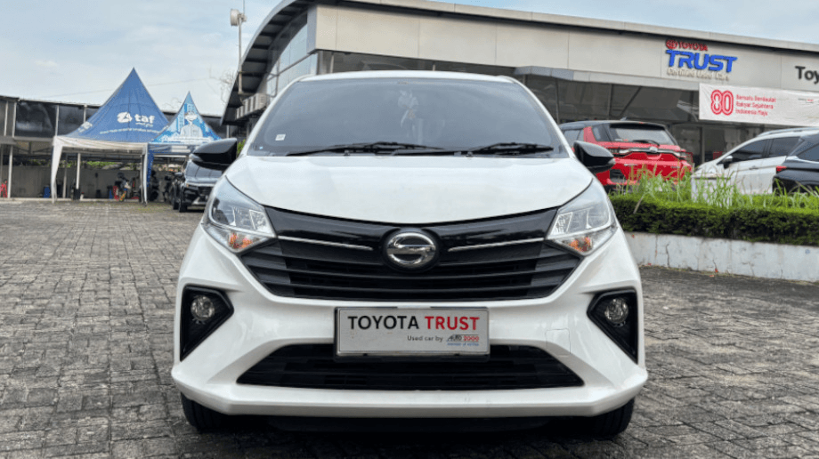 DAIHATSU SIGRA SIGRA 1.2 R A/T AT 2023