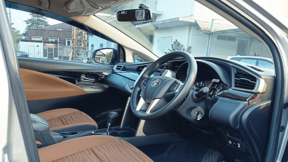 TOYOTA KIJANG INNOVA 2.4 V SOLAR-AT(KIJANG INNOVA) AT 2018