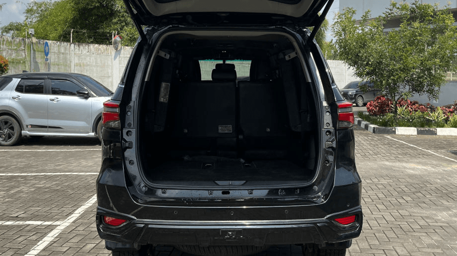 TOYOTA FORTUNER 2.8 VRZ GR SPORT 4X4 (FORTUNER) AT 2023