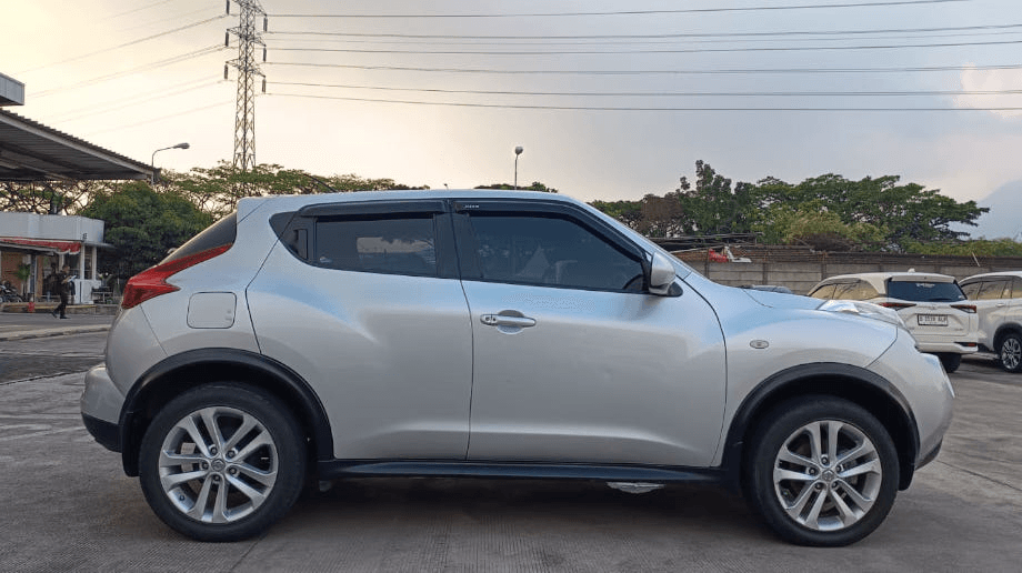 NISSAN JUKE 1.5 BENSIN-AT(JUKE) AT 2012