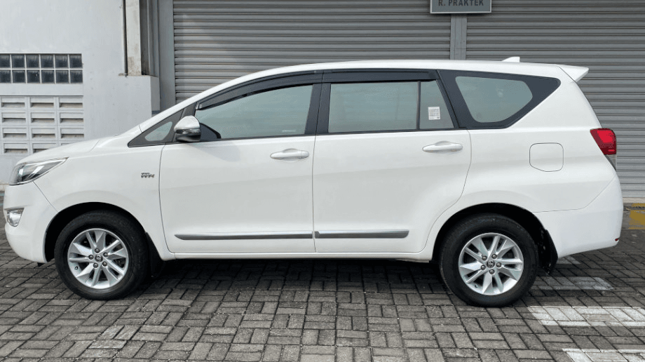 TOYOTA INNOVA 2.0 G  AT 2020