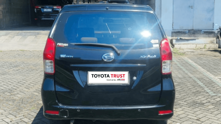 DAIHATSU XENIA 1.0 M BENSIN-MT(XENIA) MT 2013