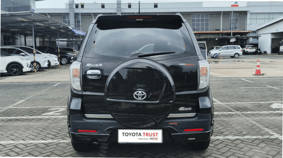 TOYOTA RUSH 1.5 NEW TRD SPORTIVO BENSIN-AT(RUSH) AT 2015