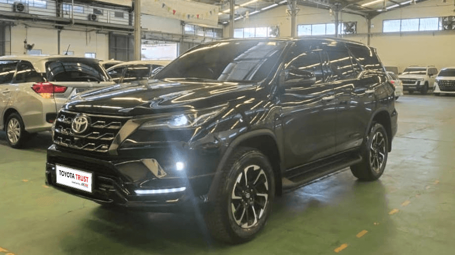TOYOTA FORTUNER 2.8 4X2 GR SPORT DSL SOLAR-AT(FORTUNER) AT 2022