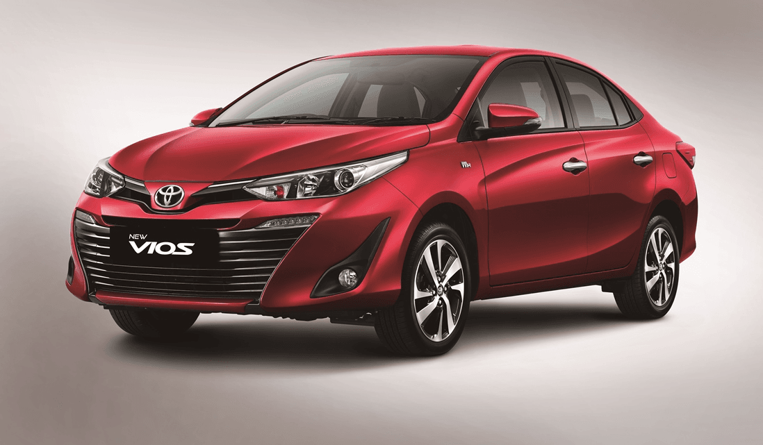 Tampak Depan Serong Mobil Toyota Vios Auto2000