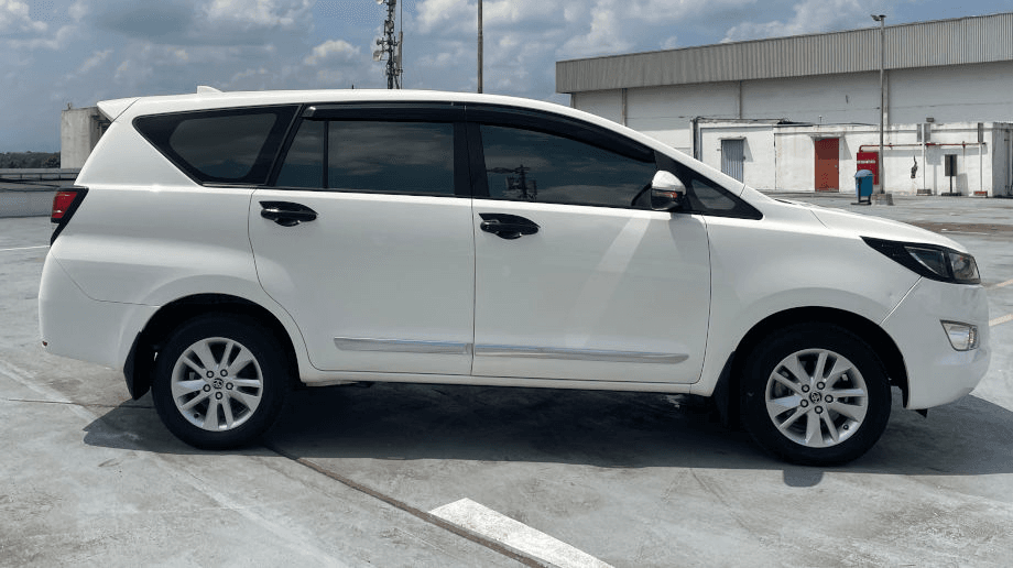 TOYOTA INNOVA 2.4 G MT 2019