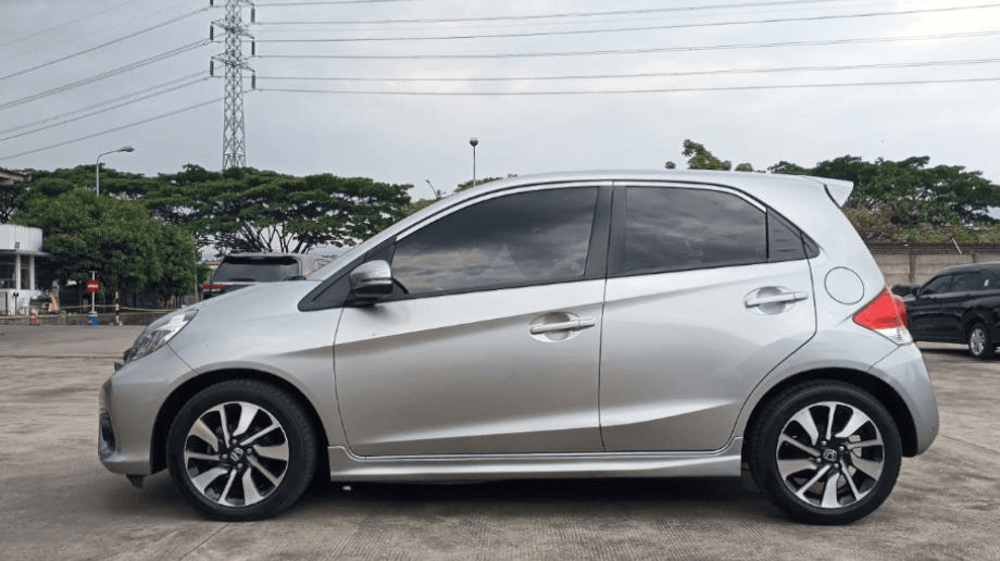 HONDA BRIO 1.2 RS BENSIN-MT(BRIO) MT 2016