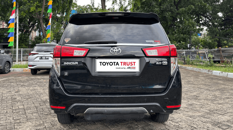 TOYOTA INNOVA V (INNOVA) AT 2021