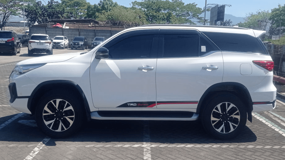 TOYOTA FORTUNER VRZ TRD (FORTUNER) AT 2018