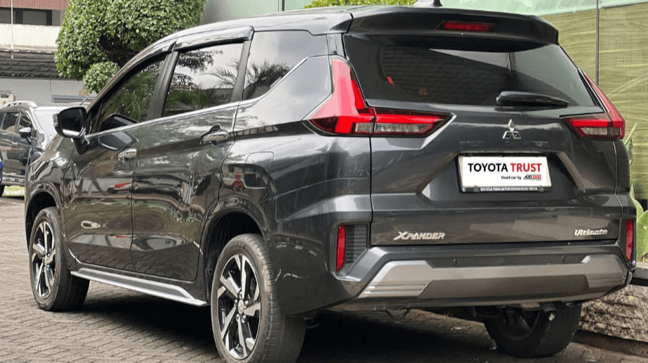 MITSUBISHI XPANDER 1.5 ULTIMATE BENSIN-AT(XPANDER) AT 2022