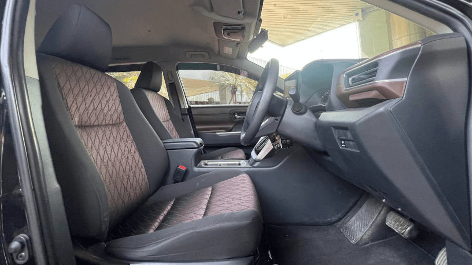 TOYOTA KIJANG INNOVA 2.0 ZENIX G CVT BENSIN-AT(KIJANG INNOVA) AT 2023