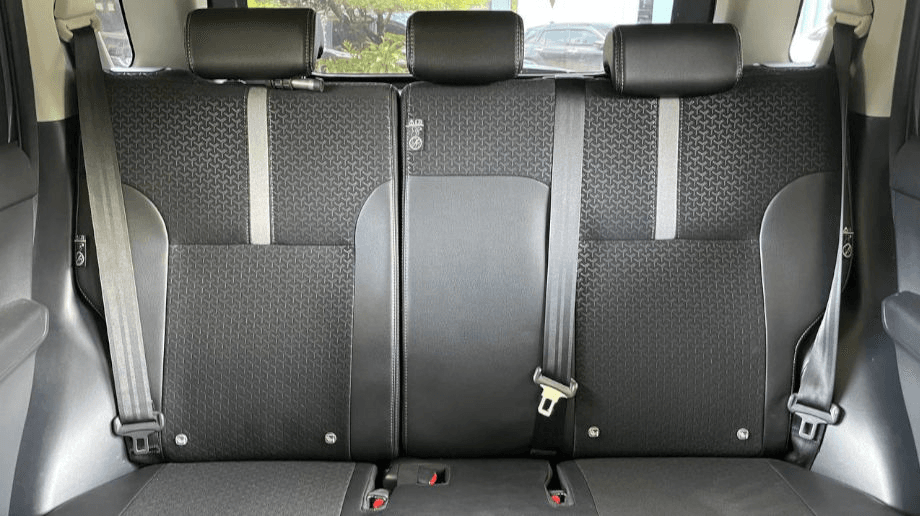 TOYOTA RAIZE 1.0 GR SPORT ONE TONE BENSIN-AT(RAIZE) AT 2021