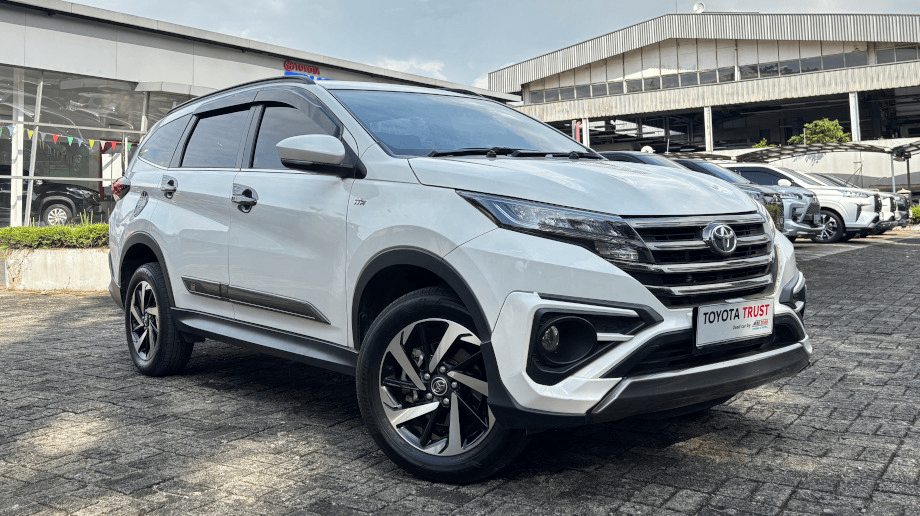 TOYOTA RUSH 1.5 GR SPORT BENSIN-AT(RUSH) AT 2022