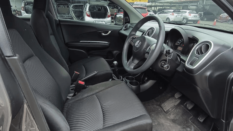 HONDA MOBILIO 1.5 RS BENSIN-MT(MOBILIO) MT 2015